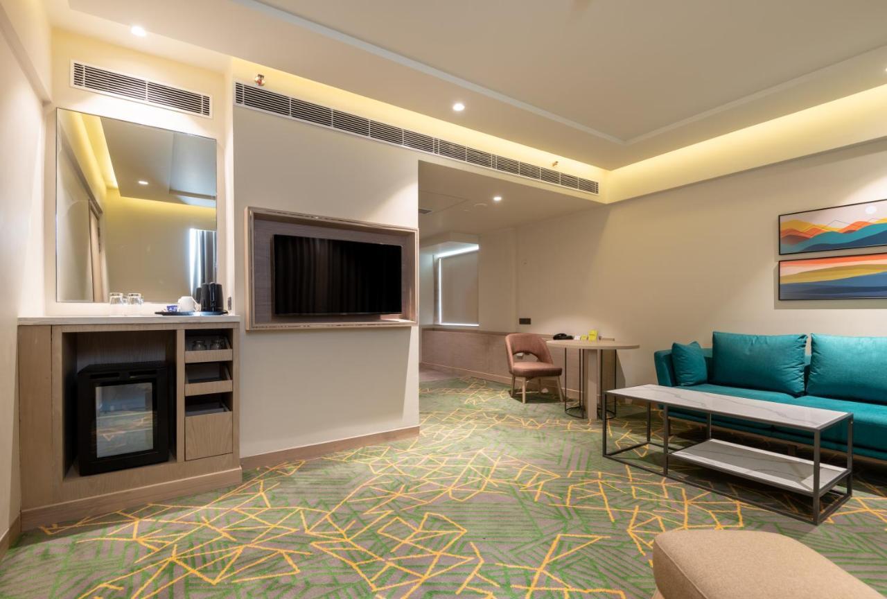 Holiday Inn Katra Vaishno Devi By Ihg Exterior foto